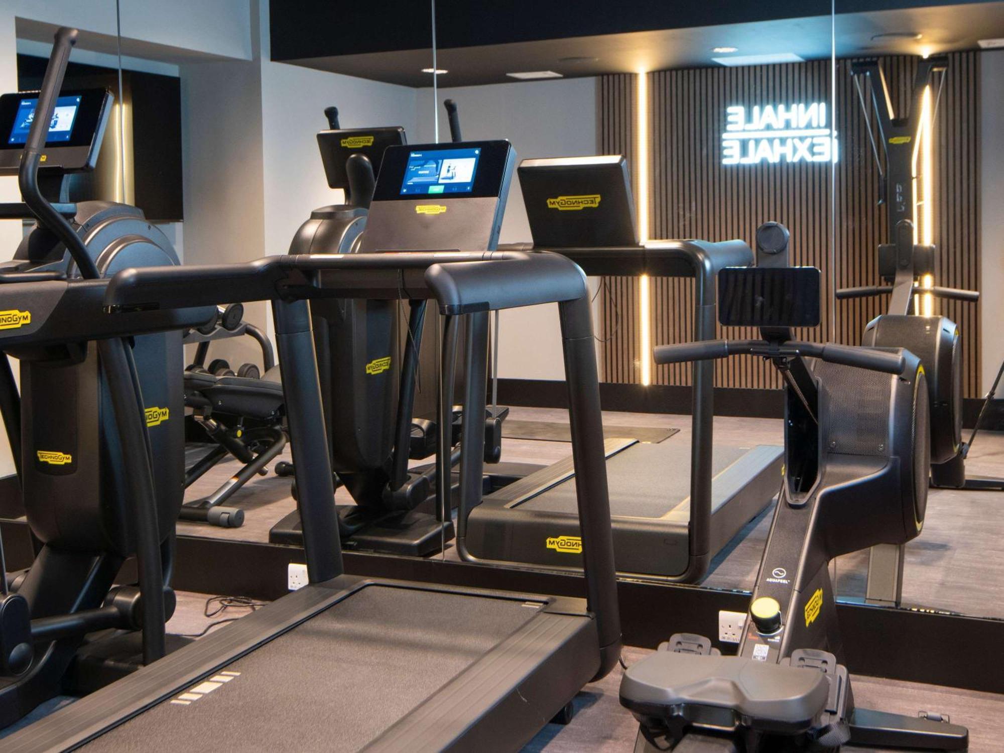 Ibis Styles London Gatwick Airport Ξενοδοχείο Κρόουλι Εξωτερικό φωτογραφία