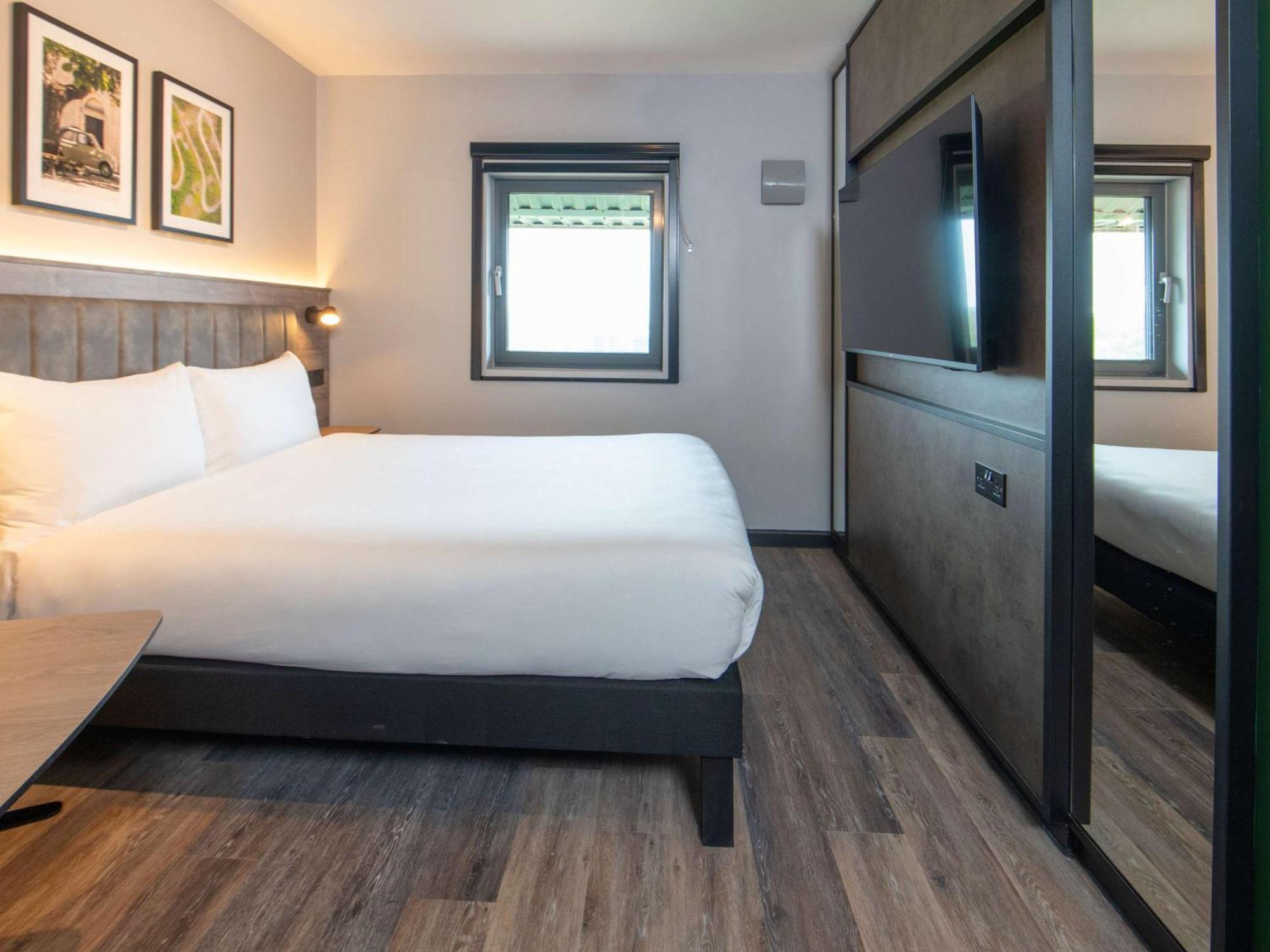 Ibis Styles London Gatwick Airport Ξενοδοχείο Κρόουλι Εξωτερικό φωτογραφία