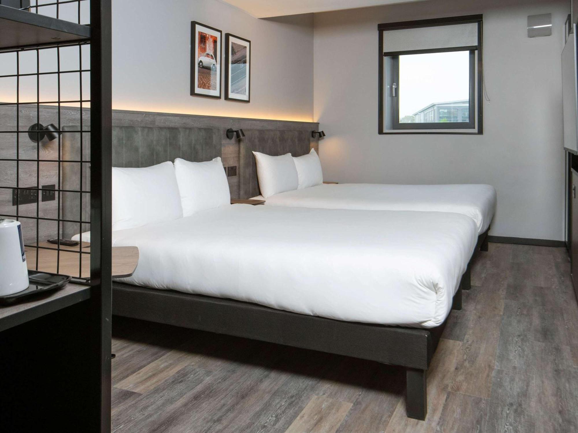 Ibis Styles London Gatwick Airport Ξενοδοχείο Κρόουλι Εξωτερικό φωτογραφία