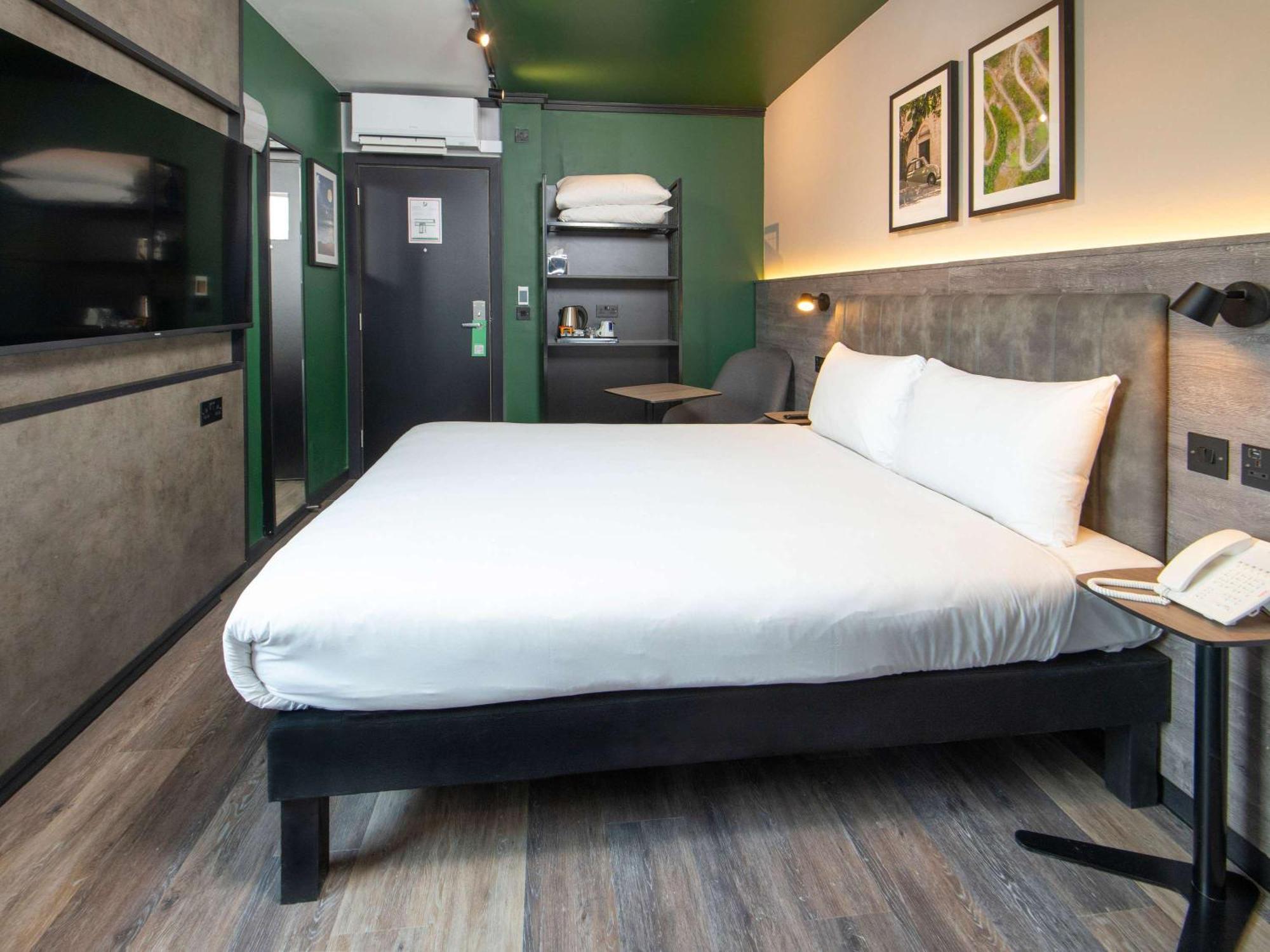Ibis Styles London Gatwick Airport Ξενοδοχείο Κρόουλι Εξωτερικό φωτογραφία