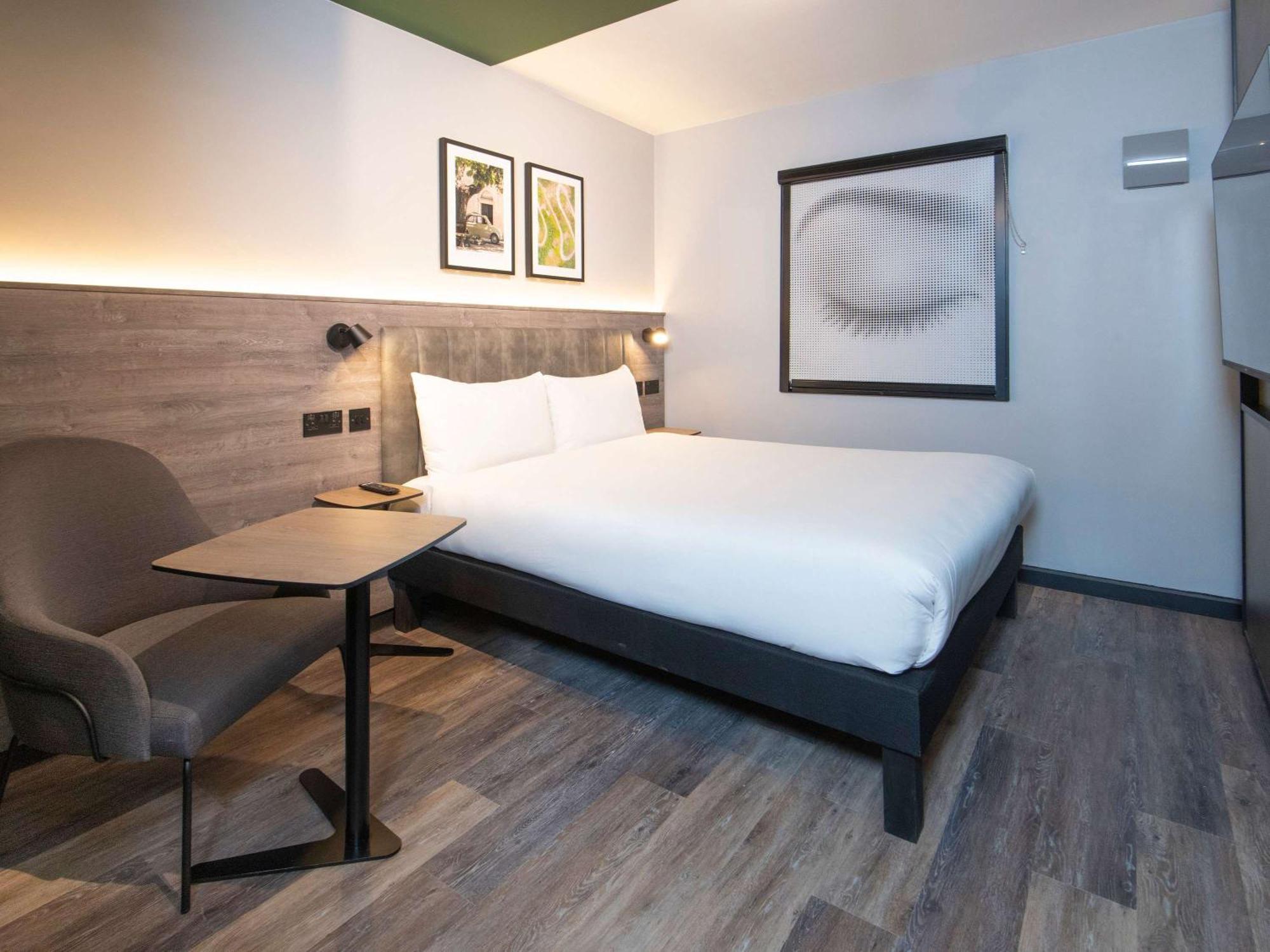 Ibis Styles London Gatwick Airport Ξενοδοχείο Κρόουλι Εξωτερικό φωτογραφία