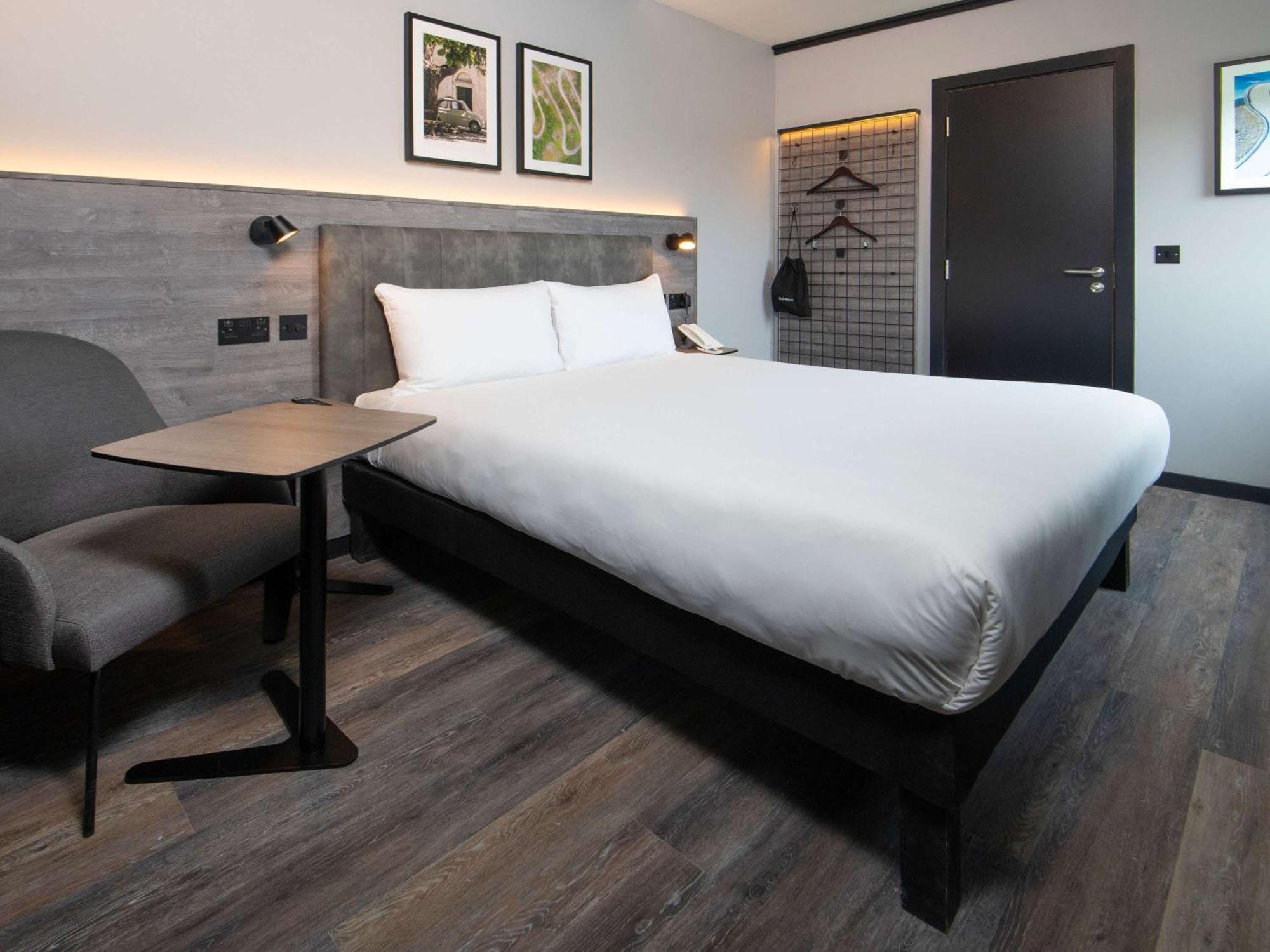 Ibis Styles London Gatwick Airport Ξενοδοχείο Κρόουλι Εξωτερικό φωτογραφία