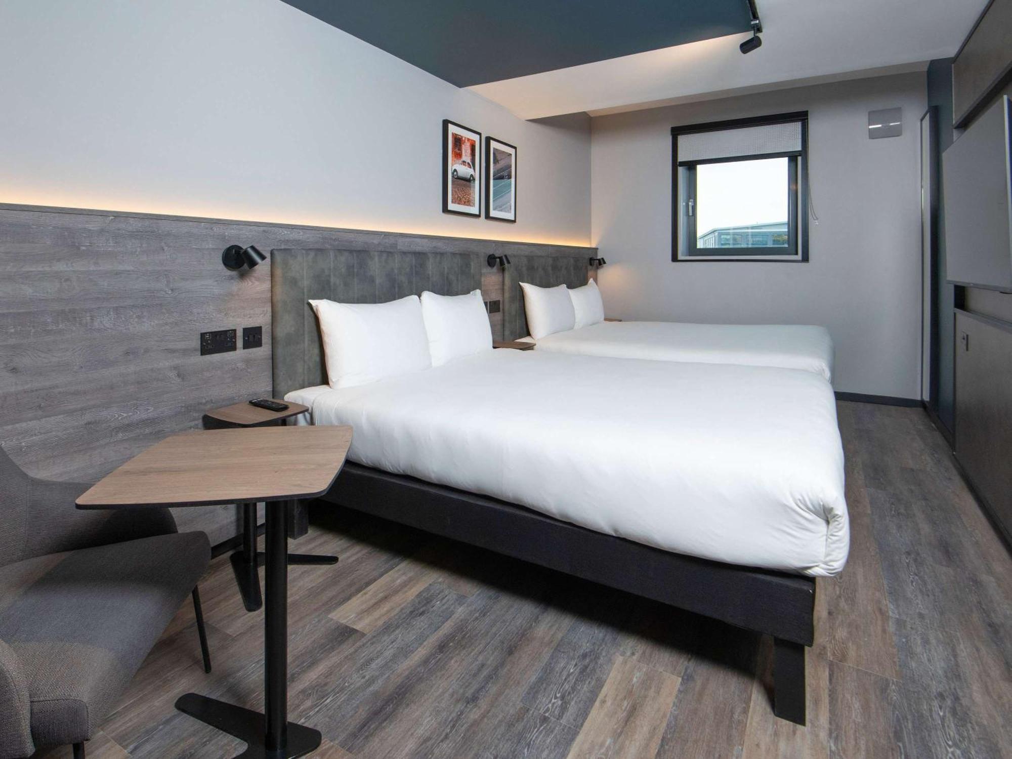Ibis Styles London Gatwick Airport Ξενοδοχείο Κρόουλι Εξωτερικό φωτογραφία