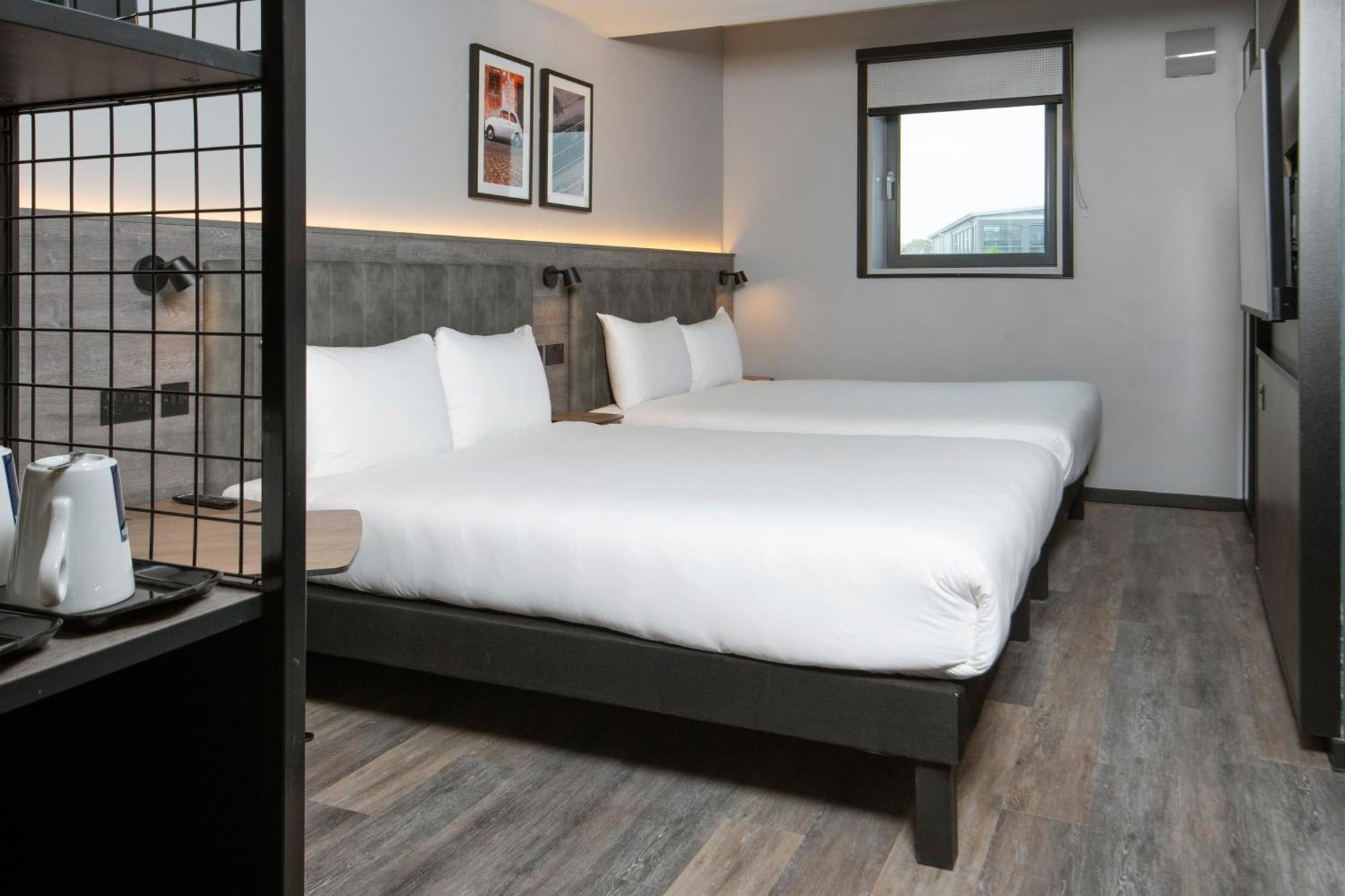 Ibis Styles London Gatwick Airport Ξενοδοχείο Κρόουλι Εξωτερικό φωτογραφία