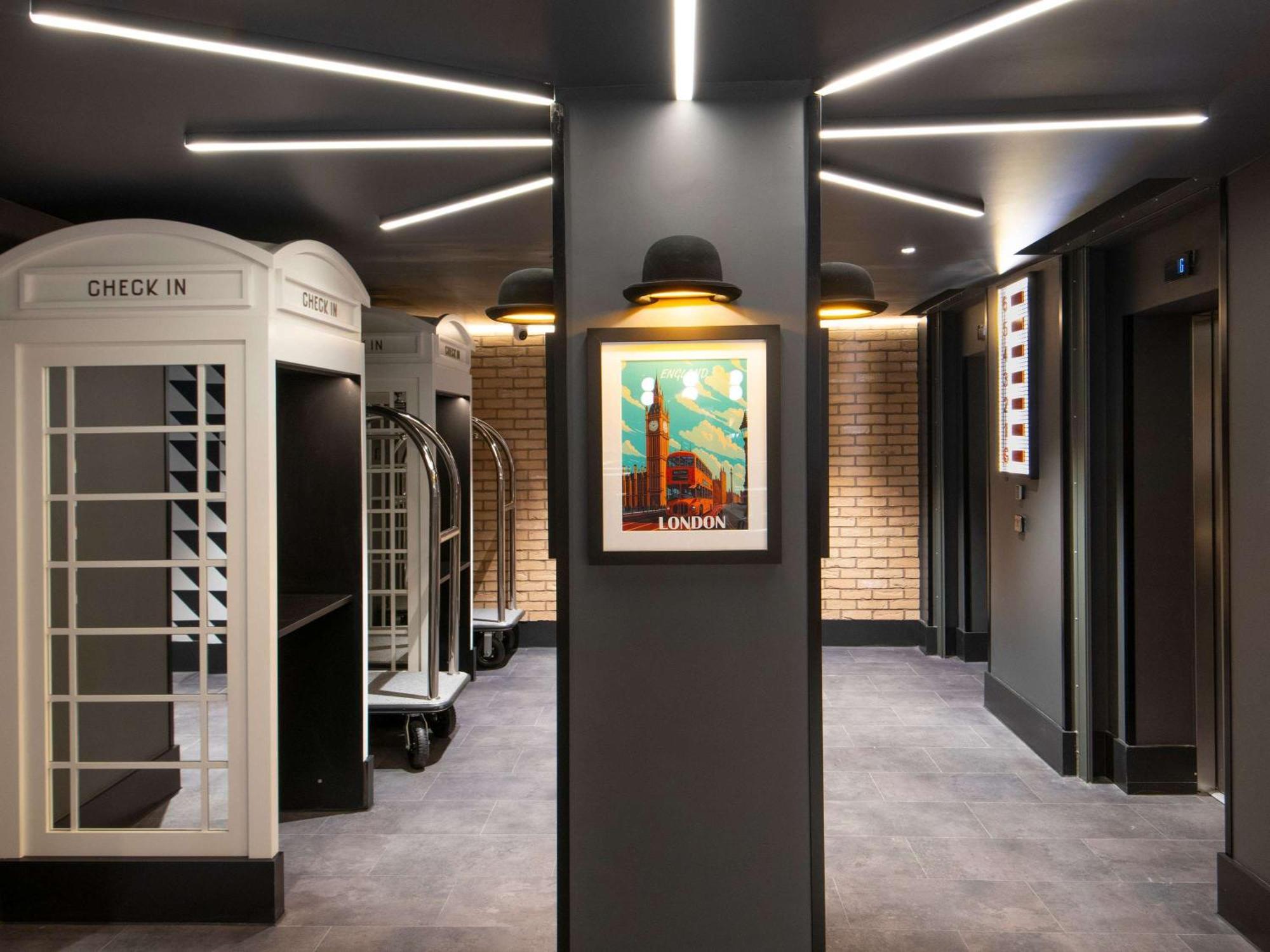 Ibis Styles London Gatwick Airport Ξενοδοχείο Κρόουλι Εξωτερικό φωτογραφία